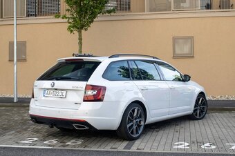 Škoda Octavia Combi 2.0 TDI RS DSG 4x4 - 5