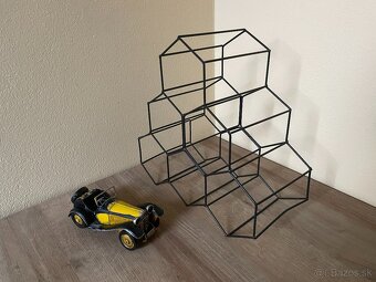 Predám kovový držiak na víno - 5