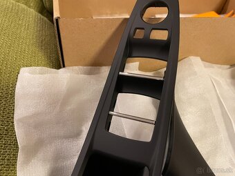 BMW F10/F11 NOVÉ madlá dverí čierne KOMPLET SADA - 5