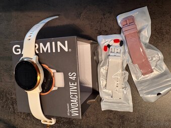 Garmin VÍVOACTIVE 4S Rosegold - 5