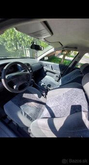 Mazda 323 - 5