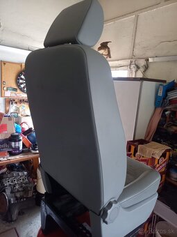 REZERVE Spolujazdcova sedačka na Volkswagen Transporter - 5