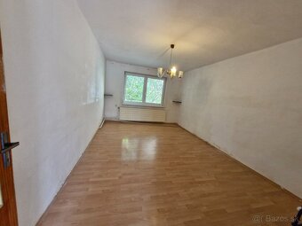 EXKLUZÍVNE na predaj 4-izbový RD v obci Bošany. - 5