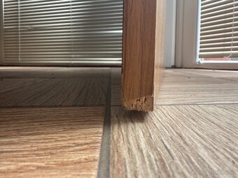 Jednoduchý, pevný písací stôl 120x70 - 5