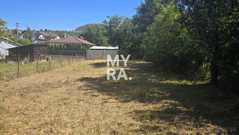 Stavebný pozemok v centre obce Gregorovce. - 5