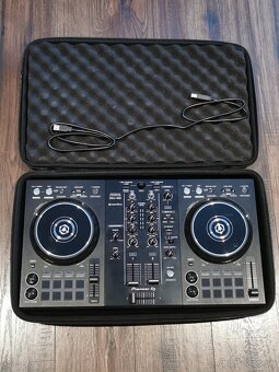 Pioneer DDJ 400 + Pioneer Case - 5