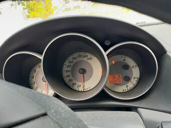 Predám auto Mazda 3 - 5