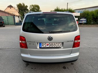 Volkswagen Touran 2.0FSI - 5