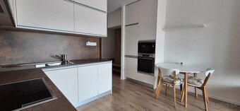 Prenájom moderného 2-izbového bytu – Zelené Vlčince, Žilina - 5