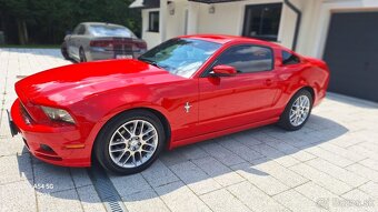 FORD MUSTANG 3.7 PREMIUM AUTOMAT KOURZ - 5