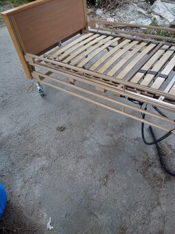 Elektrická polohovatelna zdravotná posteľ - 5