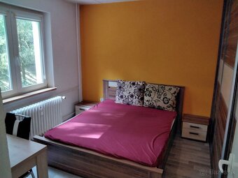 Prenájom priamo od vlastníka 2 izbový byt s balkónom, BB - 5