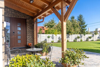 BOSEN | Nadštandardný rodinný dom s viacerými možnosťami vyu - 5