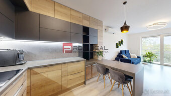 REZERVOVANÉ Na PREDAJ 2-izbový byt s balkónom  v tehlovej no - 5