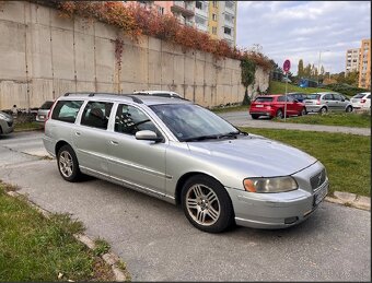 - Predám VOLVO V70 D5 - dohoda možná - 5