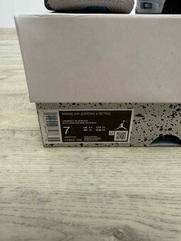 Jordan 4 University blue ,velkost 38 - 5