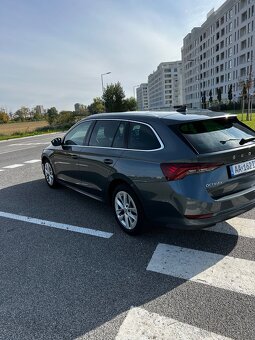 Škoda OCTAVIA 2.0 TDI SCR Style DSG - 5