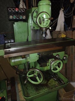 Frezka Hermle FW800, nastrojarksa frezka - 5