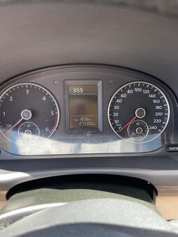 Touran 1,6 TDI - 7 miest - 5