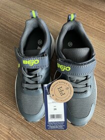 Nove nenosene tenisky 28 - 5