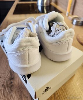 Adidas detske čisto nove - 5