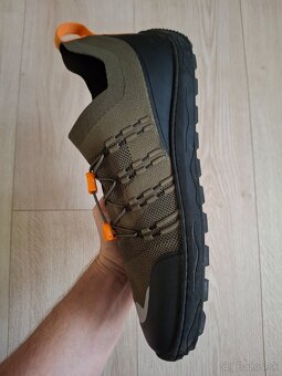 ✅ Barefoot Barebarics - 5