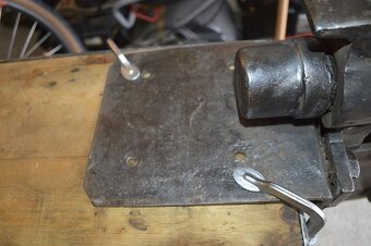 predam krasny stary kovacsky zverak - 5