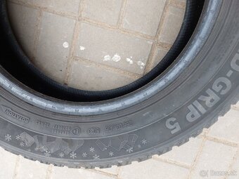 Predám 2ks zimné 205/60 R16 96H - 5