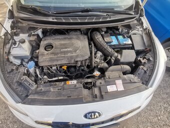 Kia ceed 1.6 CRDi - 5