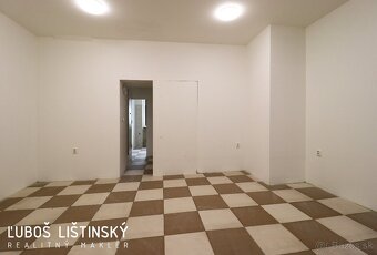 PRENÁJOM Obchodný priestor 100m2 na Námestí Sv. Egídia - 5