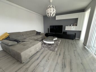 BEZKONKURENČNÁ CENA Predaj kompletne zariadeného 2-i - 5