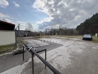 NA PREDAJ – Stavebný pozemok v krásnom prostredí pri... - 5