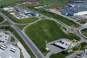 Na predaj: 1,7ha komerčný stavebný pozemok na obchvate - 5