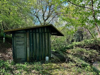 Unikátny pozemok pod lesom s výhľadom Bratislava - Dúbravka - 5