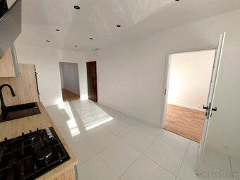 Pekný 3.izbový byt po kompletnej rekonštrukcii, 65m2 - 5