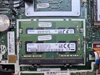 Mini PC HP T640 - AMD R1505G, 8GB RAM, 256GB SSD - 5