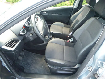 Peugeot 207 1,4i 16v 2010 - 5