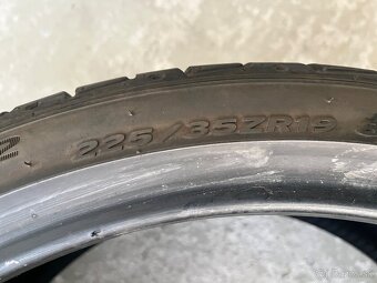 225/35 r19 - 5
