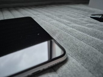iPhone Xr 128gb, biely, 85% bateria - 5