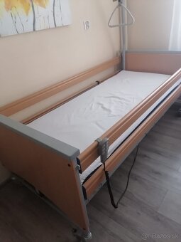 Polohovacia postel pre imobilnych ľudí - 5