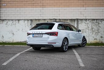 Škoda Superb Combi 2.0 TDI SCR Sportline 4x4 DSG White - 5
