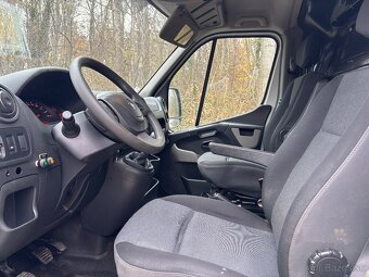 Renault master plošina 12,5m - 5