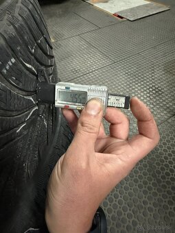 225/55R17 zimné Michelin - 5