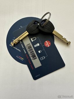 Crussis e-Fiona 11,7 - 5