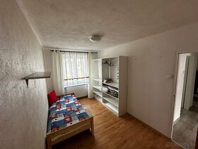 3-Izbovy byt v centre Michaloviec - 5