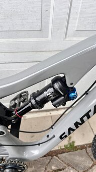 Predám Santa Cruz bronson cc Carbon - 5