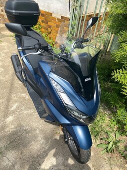 Honda PCX - 5
