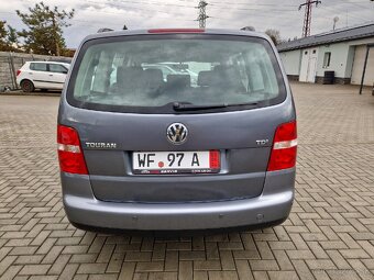 Predám Volkswagen Touran 1.9 TDI 77 KW..7-miestny,Tažné,Navi - 5