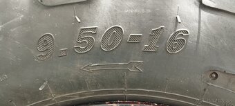 Predám šípové pneumatiky 9,5 R16 s diskami - 5
