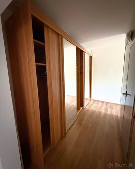Veľký 2-izbový byt na prenájom Handlová - 5